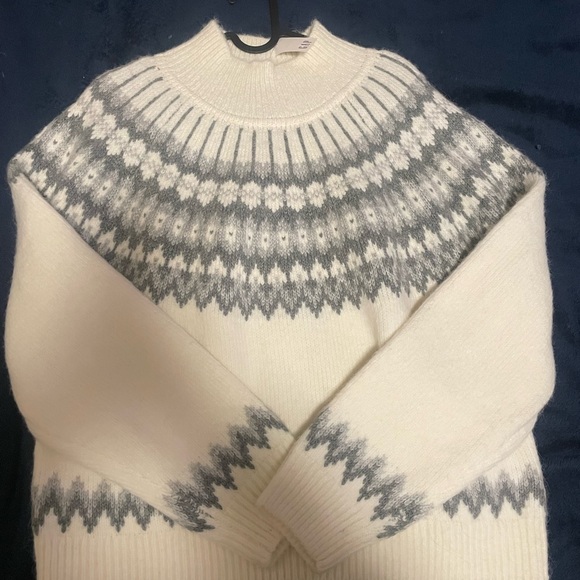 THE GAP 
Fair Isle Mockneck Sweater BNWT size M
Color Chino beige - Picture 3 of 6